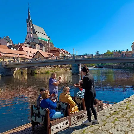 Vltava Port Riverside Restaurant-cafe-pension Gasthuis Český Krumlov